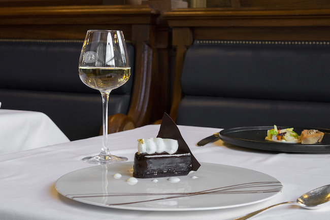 Dessert lingot chocolat (Michel Rostang)