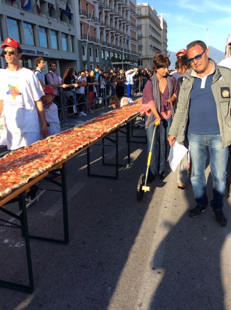 Record du monde de Pizza à Naples